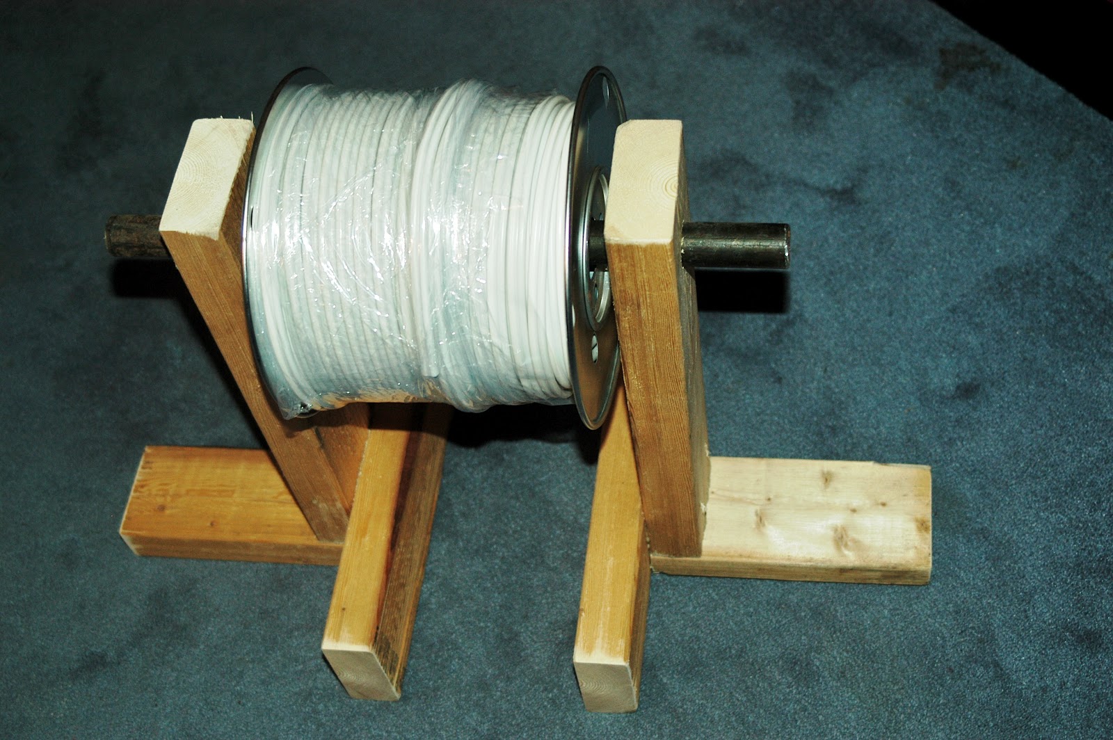 Electrical Adventures: Homemade Cable Reel Support