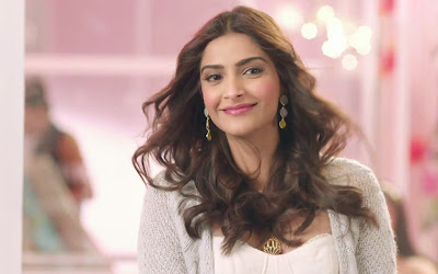 Sonam Kapoor photo gallery images