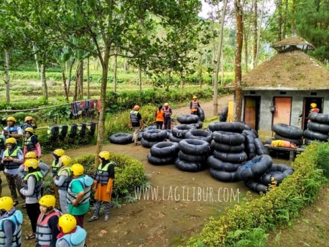 River tubing Sungai Amprong