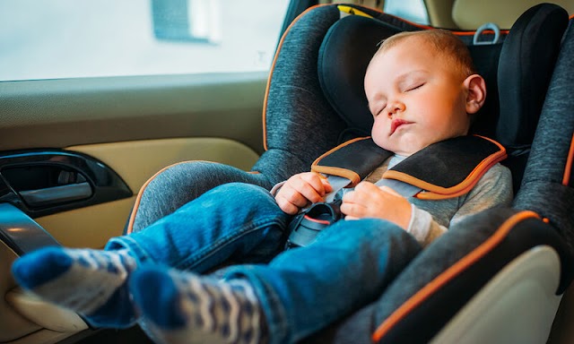 Ύπνος στο παιδικό κάθισμα αυτοκινήτου: Ο θανάσιμος κίνδυνος για το μωρό !   