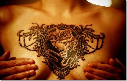 medusa_poitrine_tatouage