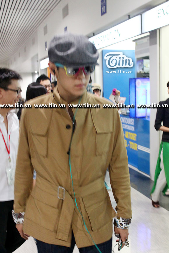 Big Bang's Arrival in Vietnam