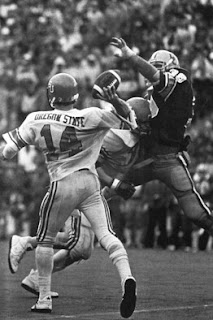 1983 Civil War toilet bowl Oregon State vs. Oregon 0-0 tie, worst game ever played black and white quarterback