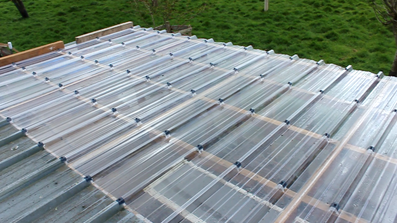 rigid clear plastic roofing for recuperated glass greenhouse