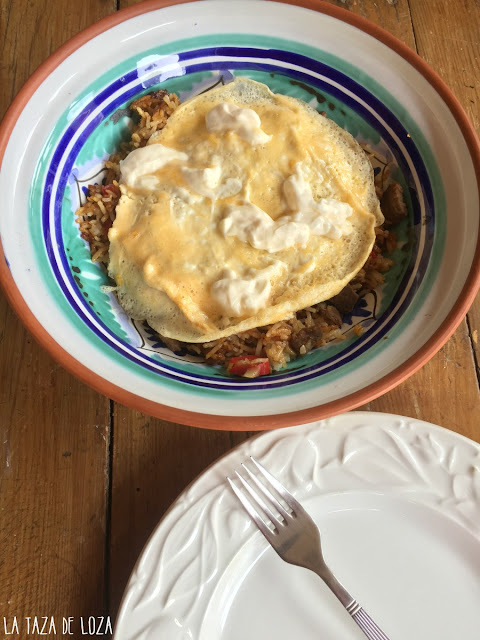 Arroz-con-verduras-especias-carne-de-ternera