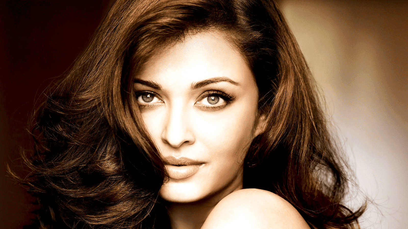 Aishwarya Rai Bachchan Wallpapers HD Download Free 1080p 