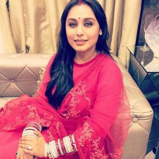 Rani Mukherjee sindoor mangalsutra indian wife look