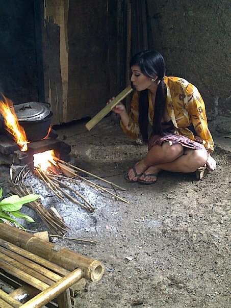 Pembantu Seksi - Baby Margaretha