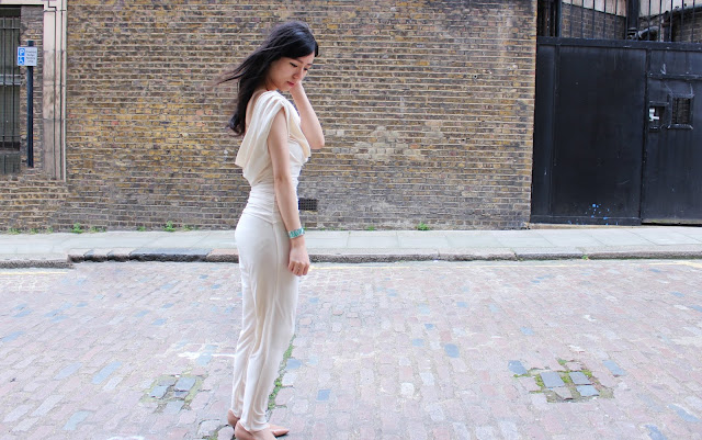 atom label review, jolaby review, atom label jolaby, atom label blog review, jolaby brand, jolaby jumpsuit, atom label jumpsuit review, nitrogen jumpsuit, atom label uk, jolaby uk, atom label drape dress
