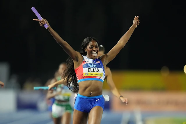 Kendall Ellis sailed across the line first for a meet record in the mixed 4×4. (KIRBY LEE/IMAGE OF SPORT)