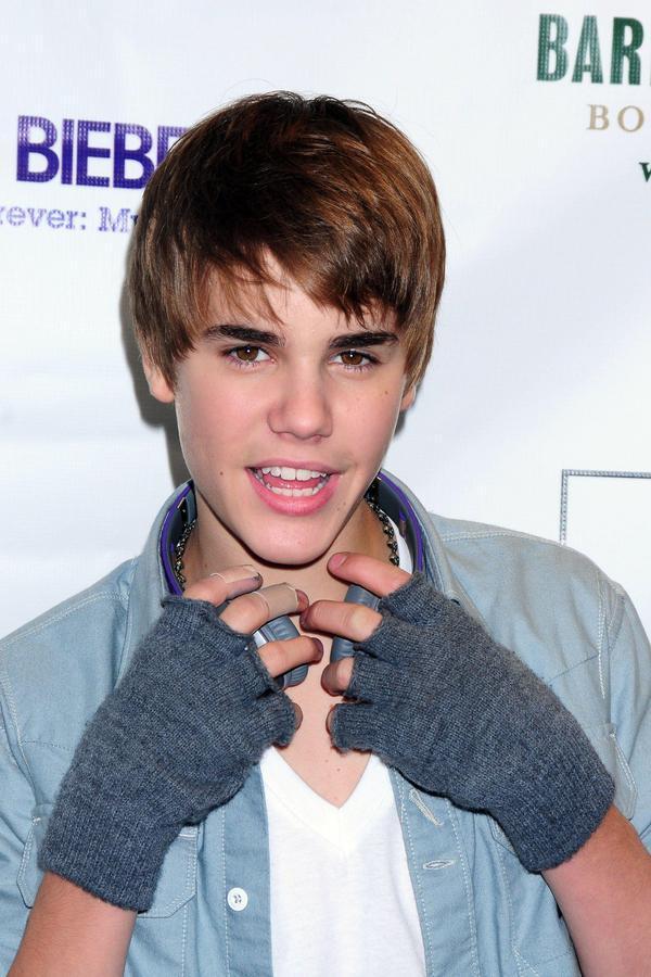 new justin bieber haircut. justin biebers hair justin a former executive Justin+ieber+haircut+new+