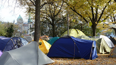 Occupy Paradeplatz at Lindenhof