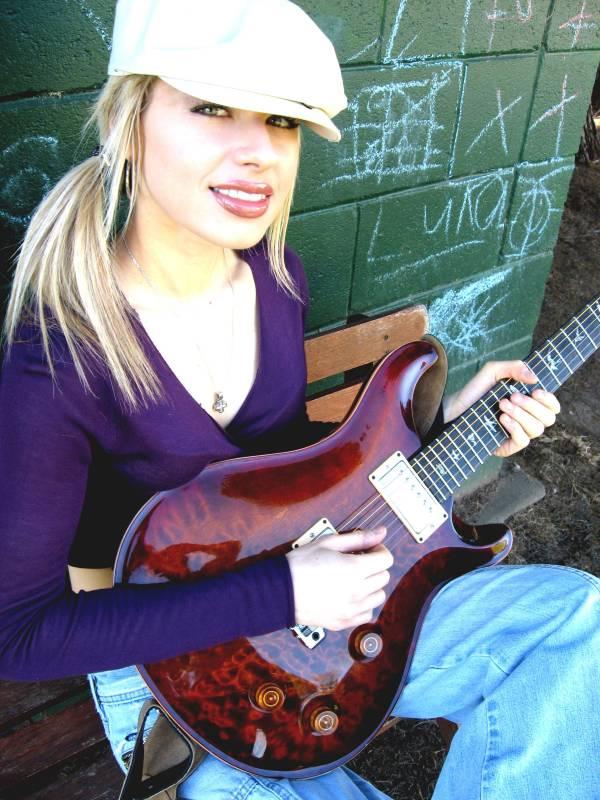 hot Orianthi Panagaris image with guitar