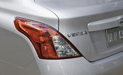 versa sedan