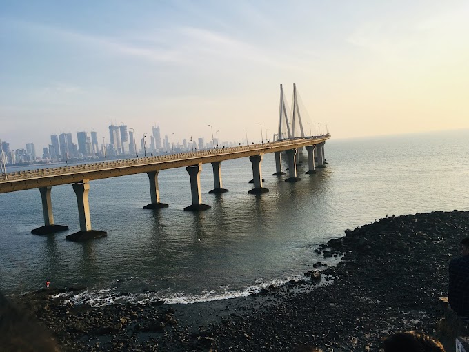 Loverpoint @ Mumbai is The Bandstand : Let's come to bridge at beach SeaLink...........