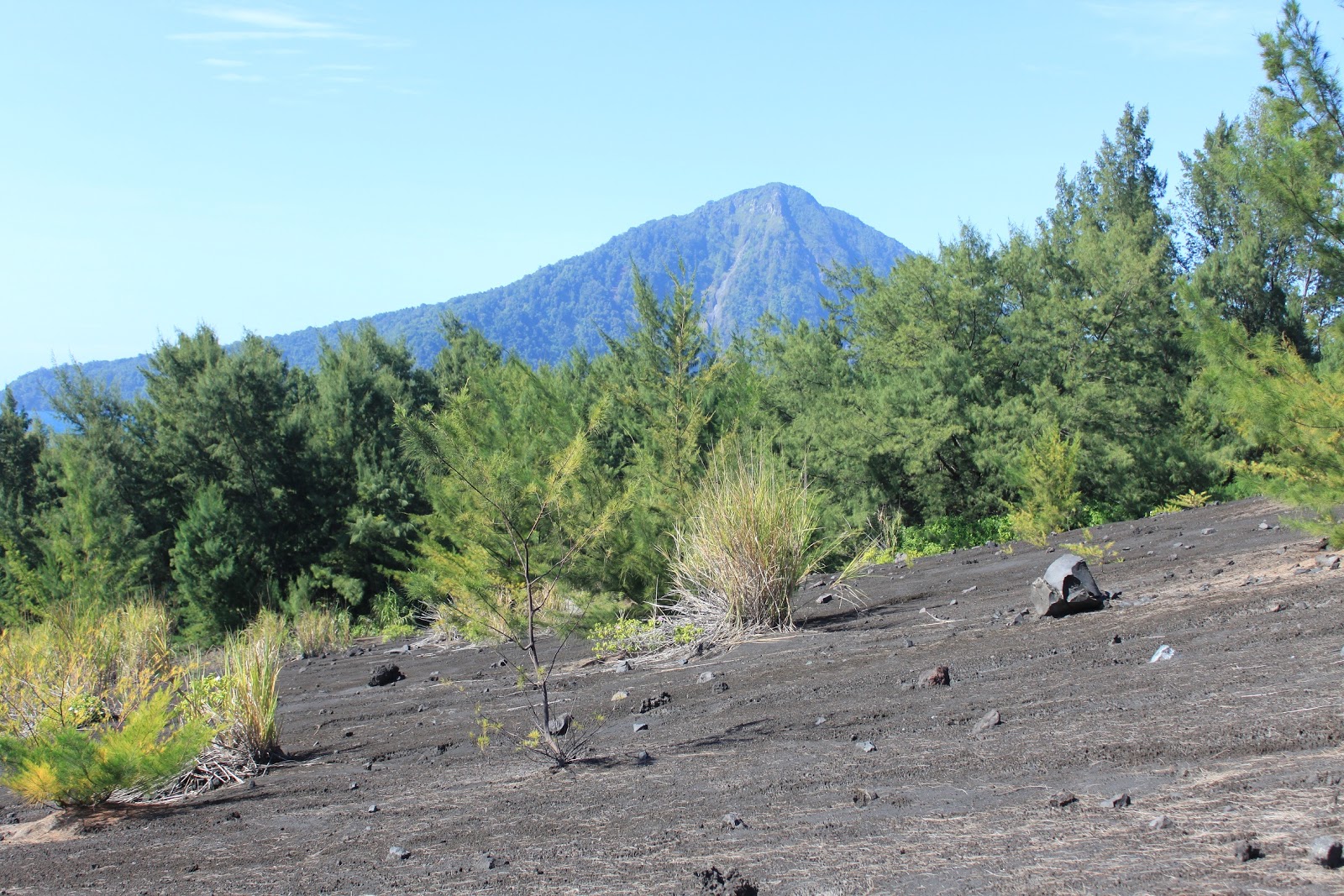 mygukguk: A Visit to Krakatoa Volcano
