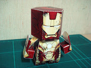 Iron Man 3 papercraft Mark XLII Armor from Petchpaper. (dsc )