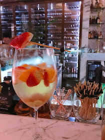 Aperitivo at Finestra