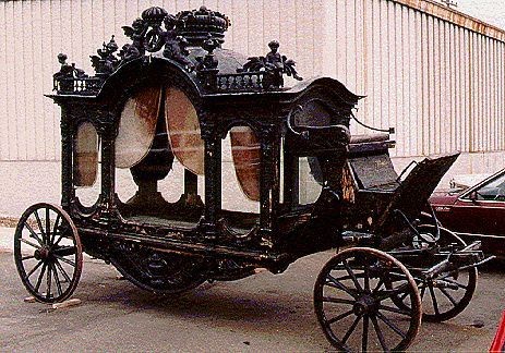 Coche fúnebre alemán alrededor de 1850 .