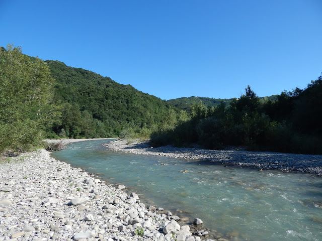 Corso del Fiume Enza a cerezzola Corso del Fiume Enza a cerezzola
