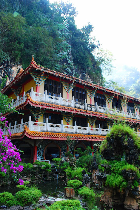 cave in perak