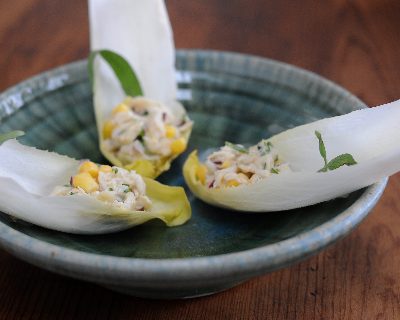 Mini Crab Bites ♥ KitchenParade.com, an easy, elegant appetizer recipe, tiny portions of crab meat served in 'spoons' of endive.