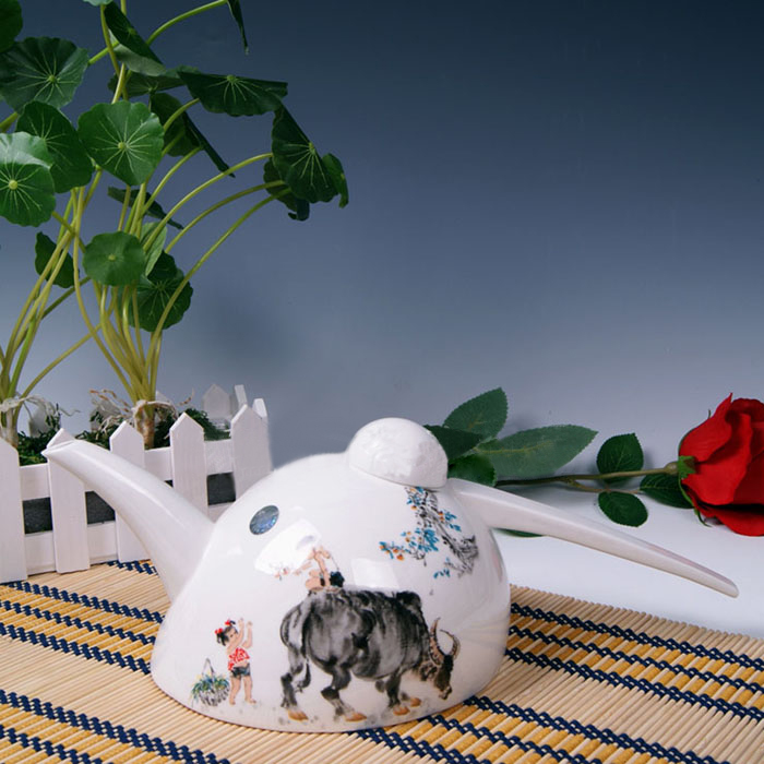 The Grazing Chinese tea set makes a great gift for country life lovers