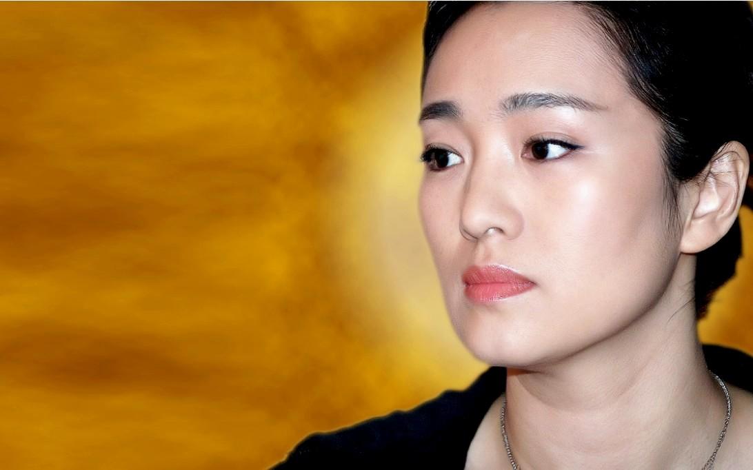 Gong Li - Wallpaper Gallery