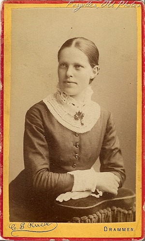 Foreign photo red trim CdV Solway