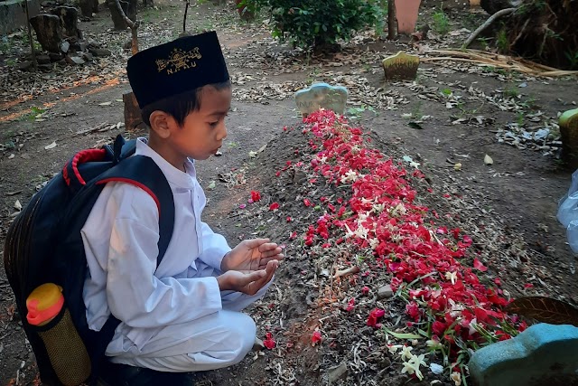 Pentingnya Ziarah Kubur
