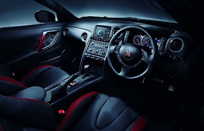 2014 Nissan GT-R Interior