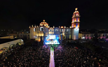 ALREDEDOR DE 7 MIL PERSONAS ENTONARON LOS ÉXITOS DE ELEFANTE EN CHOLULA, PREVIO A SAN VALENTÍN