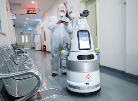 New robots unveiled to identify first symptoms of coronavirus in China