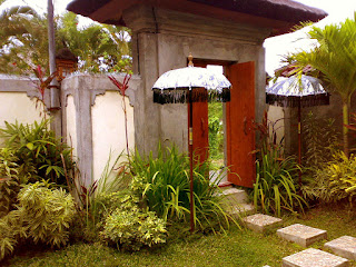 balinese style entrance door