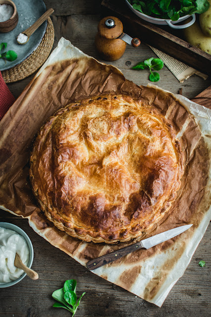 Pâté de pommes de terre, lardons et oignons