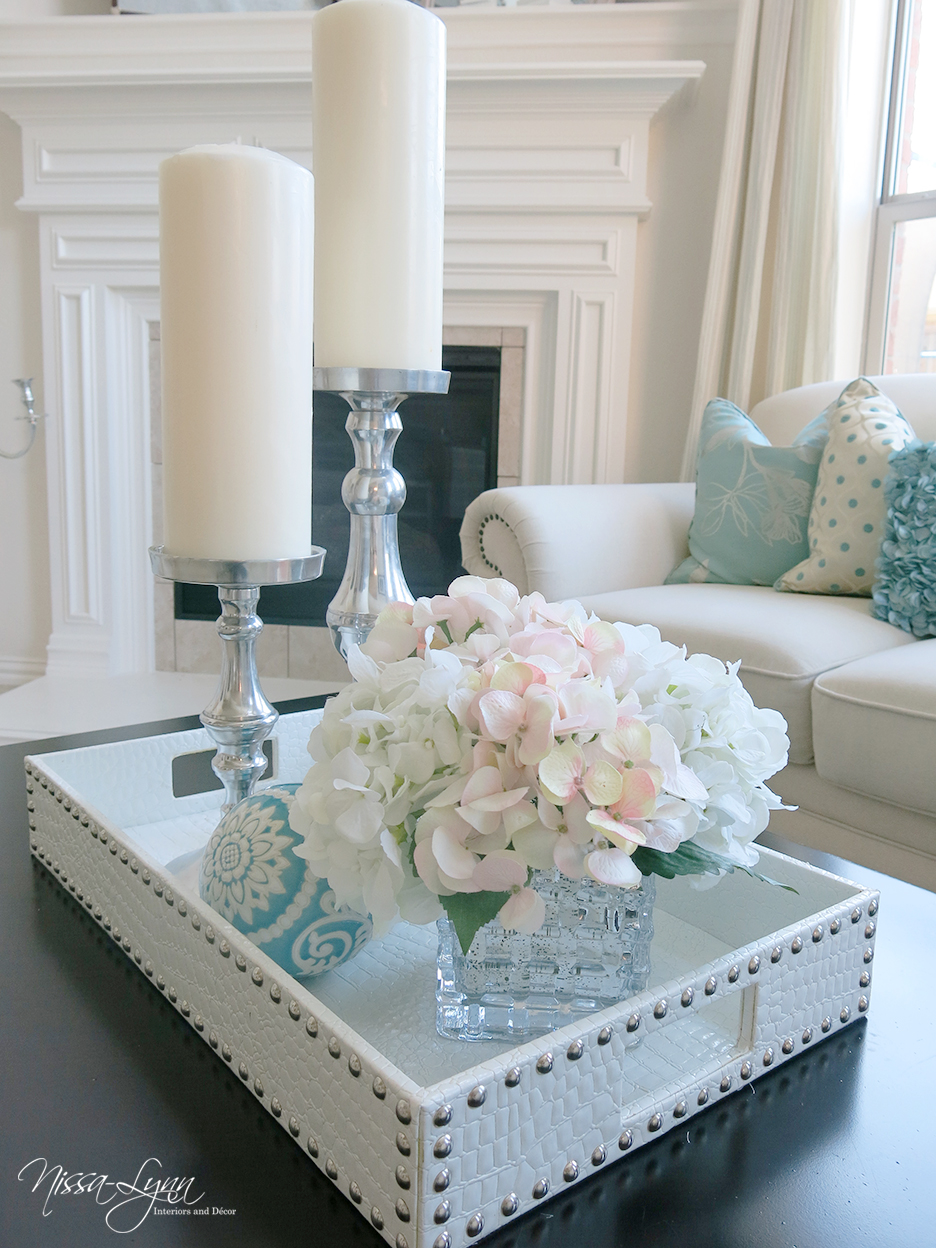 Nissa-Lynn Interiors: Holiday Coffee Table Decor