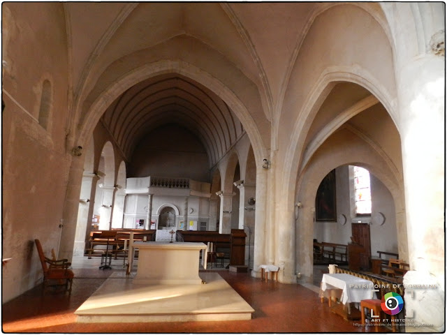 CUSTINES (54) -Eglise Saint-Léger (Intérieur)