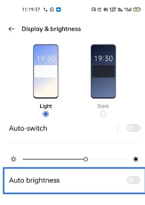Do Not Put Phone Brightness On Automatic Mode