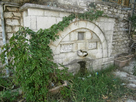 κρήνη των Συρρακιωτών στην Φιλιππιάδα