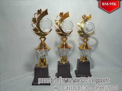 PIALA PLASTIK