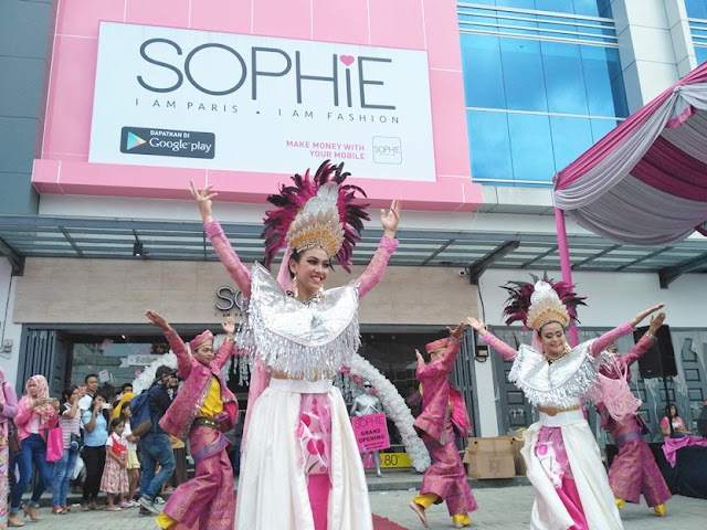 grand opening sophie paris