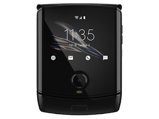 Motorola Razr folded front view