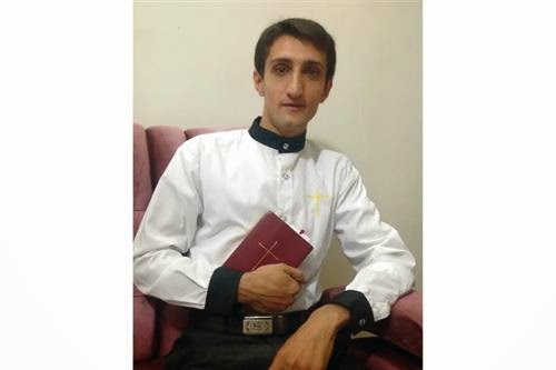Người trẻ Iran Hồi giáo bị năm năm tù vì trở lại đạo Kitô