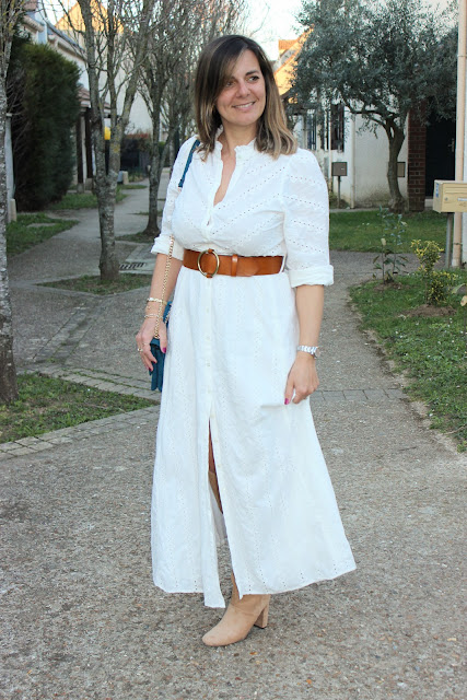 Robe blanche sezane, bottes vanessa Wu, look du jour, les petites bulles de ma vie