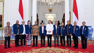 Presiden Jokowi Terima Pengurus PWI Pusat di Istana Merdeka