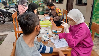 Kapolres kota Tangerang Tinjau pelaksanaan vaksinasi di wilayah nya.