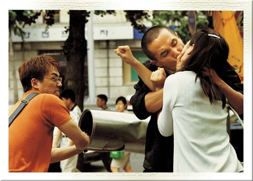 Helpful Tips To Kiss A Girl For The First Time Image