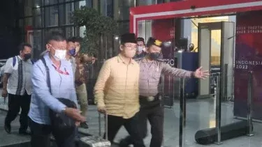 Terbukti Jual Beli Jabatan, Bupati Bangkalan Divonis Sembilan Tahun Penjara dengan Uang Pengganti Rp9,7 Miliar  