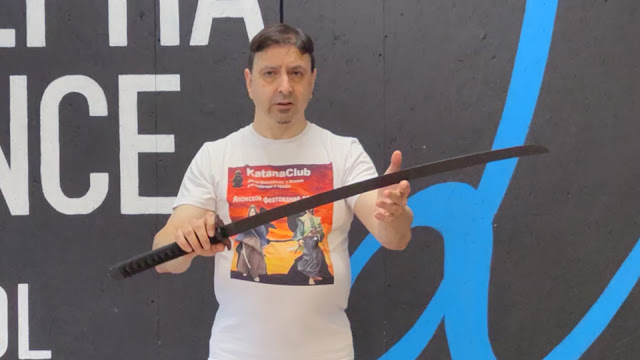 Пластиковая катана толщиной 0,8 см с полированными ножнами для обучения японскому фехтованию