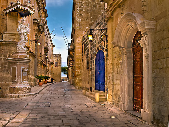 اجمل مدن مالطا ,مدينه ,المدينه القديمه بمالطا ,Mdina,جزيره مالطا ,http://toursbaylisaan.blogspot.com/2013/12/Tourist-trip-to-Malta.html